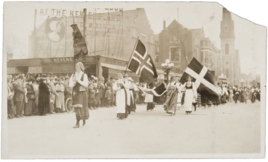 Photograph of 1914 women|| suffrage parade